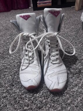 Vintage Pony White Lace-Up High-Top Boots with Red Logo
